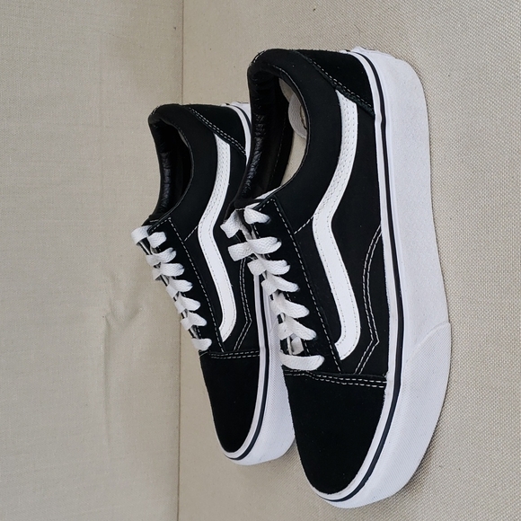 Vans Shoes - VANS OLD SCHOOL WOMENS PLATFORM SNEAKERS BFPM-10-102